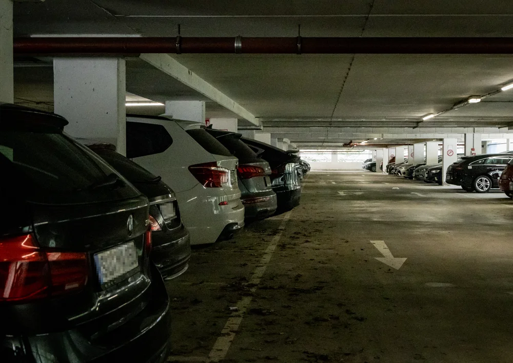 überdacht-parken-flughafen-dusseldorf